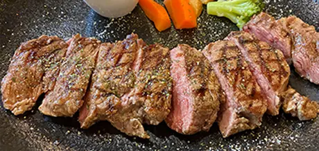 黒毛和牛・馬刺し専門店 ミートプロ鈴木の牛肉ステーキカテゴリ画像