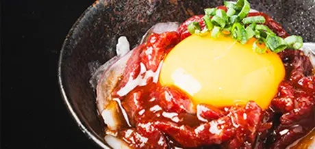 黒毛和牛・馬刺し専門店 ミートプロ鈴木の馬肉ユッケカテゴリ画像